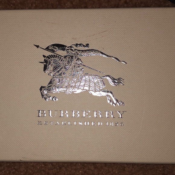 BURBERRY GLASSES GIFT BOX - Picture 1 of 2